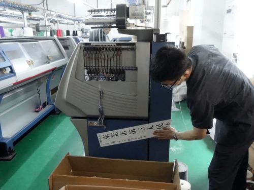 疫情致香港老板孤懸海外,發(fā)不出工資怎么辦?法院妙招解決機(jī)械設(shè)備糾紛